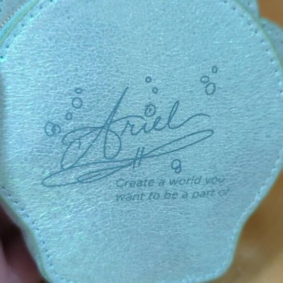 Bath & Body Works Disney princess Ariel Coin Purse Brand New - Picture 3 of 12